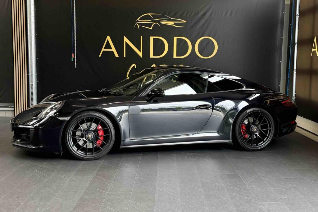 Porsche 911 Carrera 4 GTS - zdjęcie 1