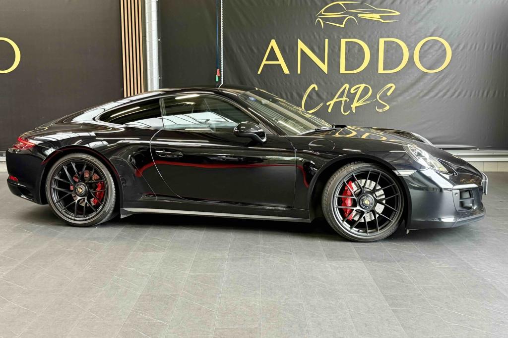 Porsche 911 Carrera 4 GTS - zdjęcie 5