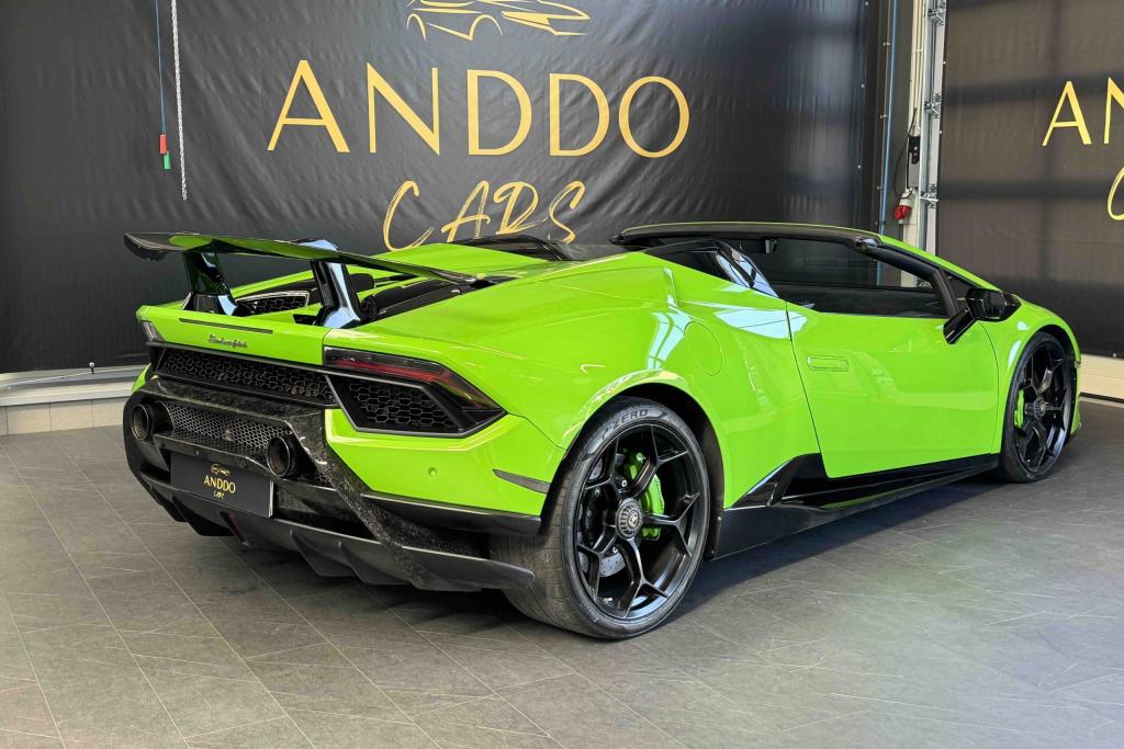 Lamborghini Huracan Performante Spyder - zdjęcie 3