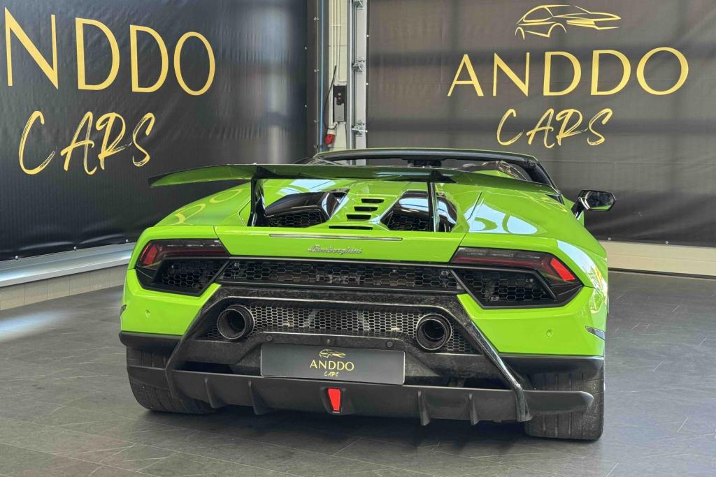 Lamborghini Huracan Performante Spyder - zdjęcie 2